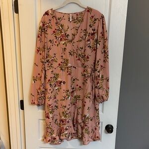 Xhilaration Pink Floral Long Sleeve Dress